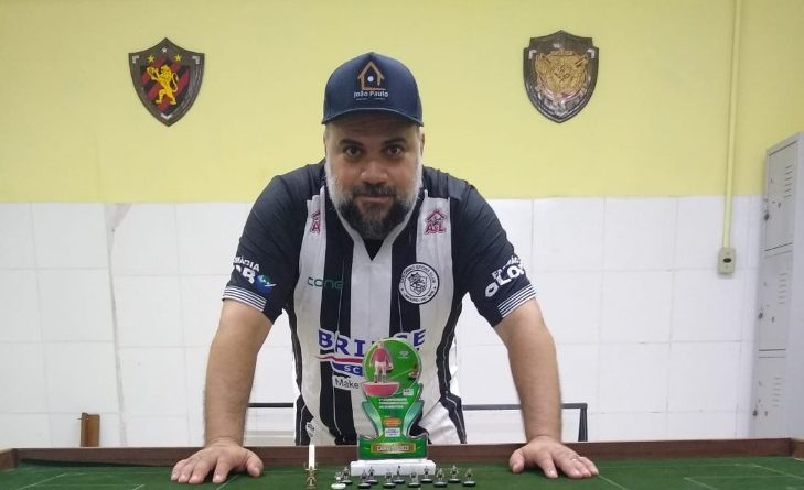 Papa vence o pernambucano de Subbuteo