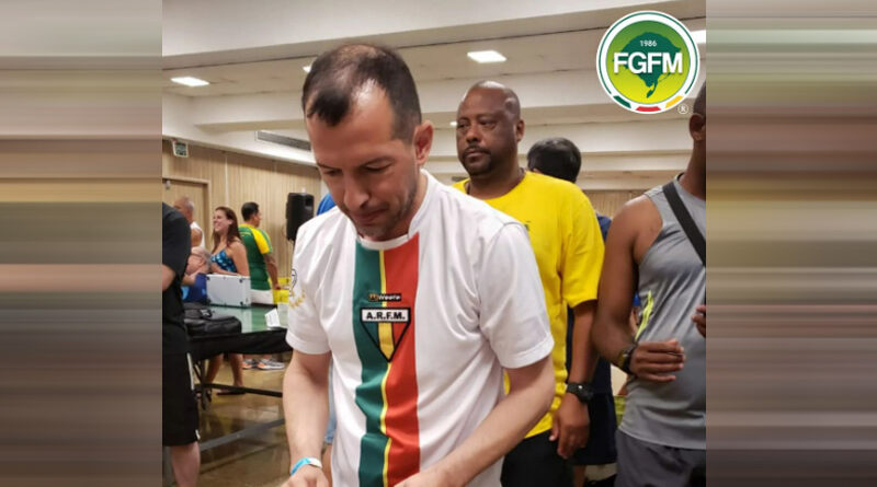 Sílvio Silveira é Campeão Brasileiro Liso 2022