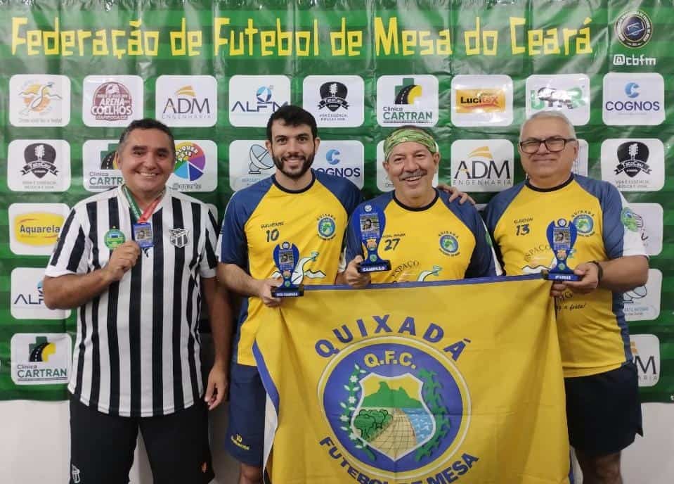 Guilherme Moura recebe homenagem