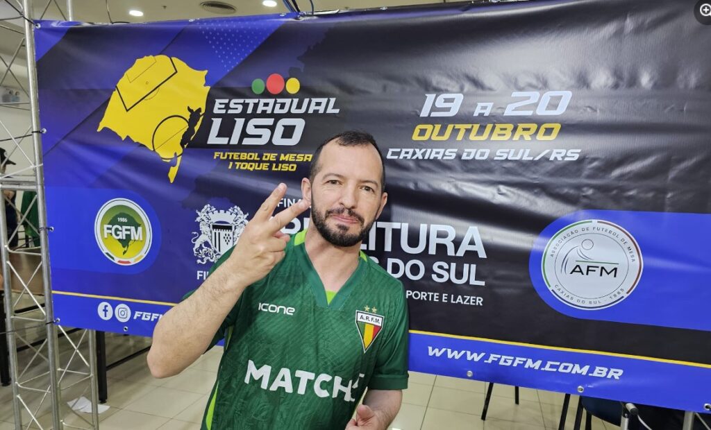 Silvio Silveira é bicampeão estadual 1 Toque Liso