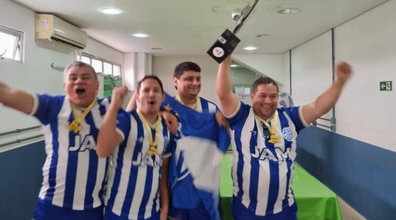 São Raimundo é campeão amazonense de Dadinho