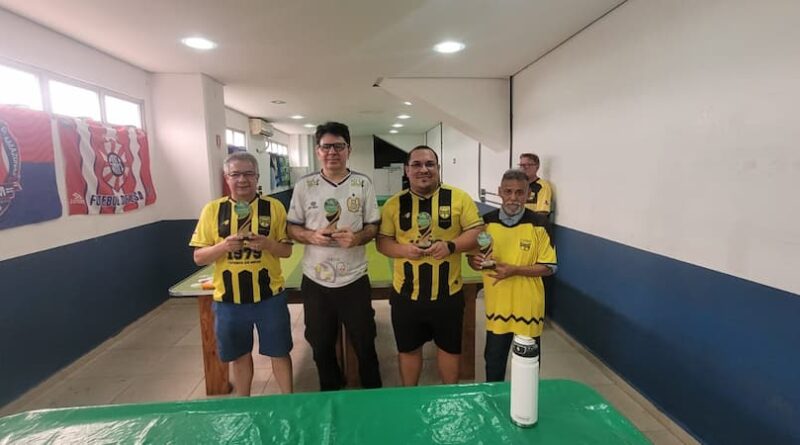 Mestre vence nos pênaltis e é campeão