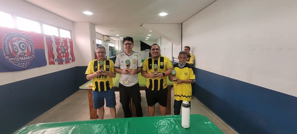 Mestre vence nos pênaltis e é campeão