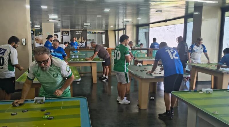 O guru mandou avisar que a taça é dele